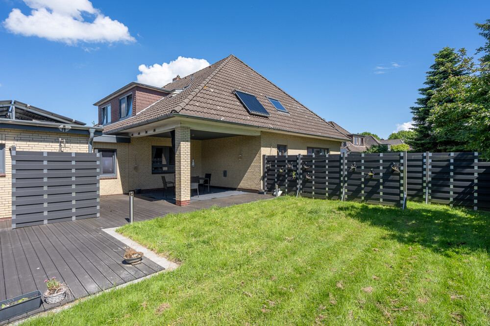 Außenbereich des Mehrfamilienhauses in Brokdorf, Aufnahme 2.