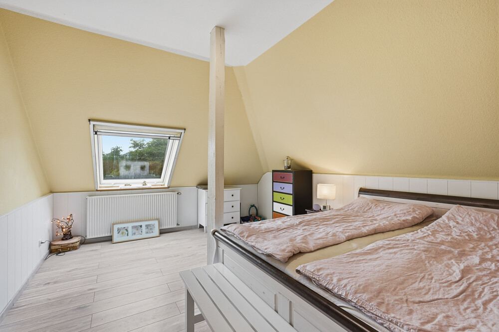 Schlafzimmer im Obergeschoss des Einfamilienhauses in Quarnstedt.