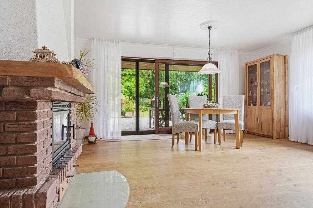 Wohnzimmer im Erdgeschoss des Einfamilienhauses in Quarnstedt, Aufnahme 2.